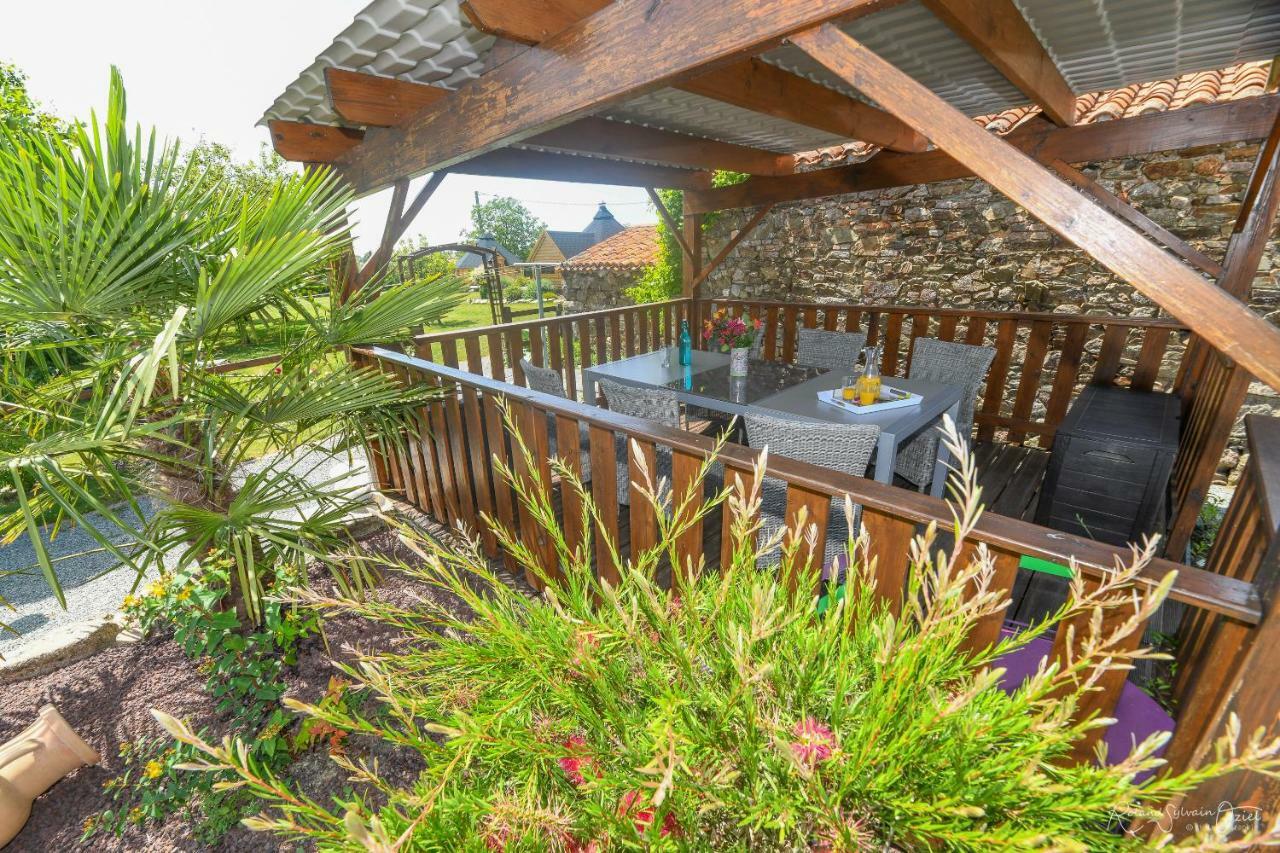Domaine De La Courillere Bed & Breakfast Le Boupere Ngoại thất bức ảnh